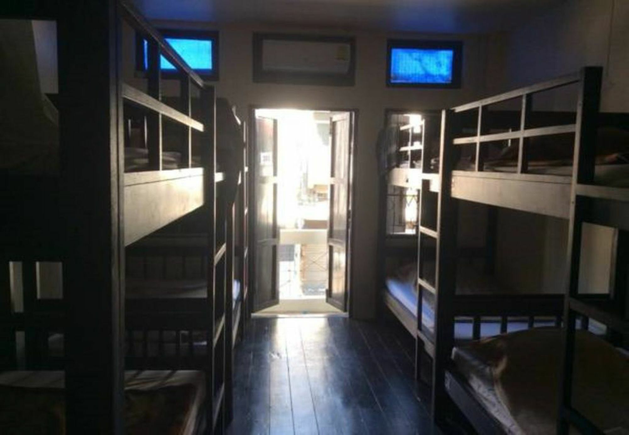 Thapae Backpackers Hostel (Adults Only) Chiang Mai Ngoại thất bức ảnh